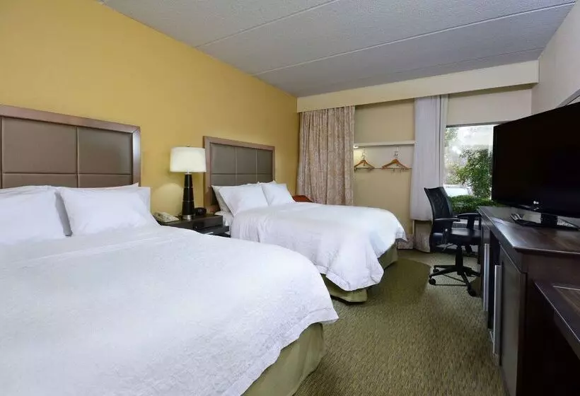 Отель Hampton Inn Raleigh/town Of Wake Forest