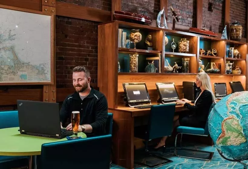 酒店 Harborside Inn