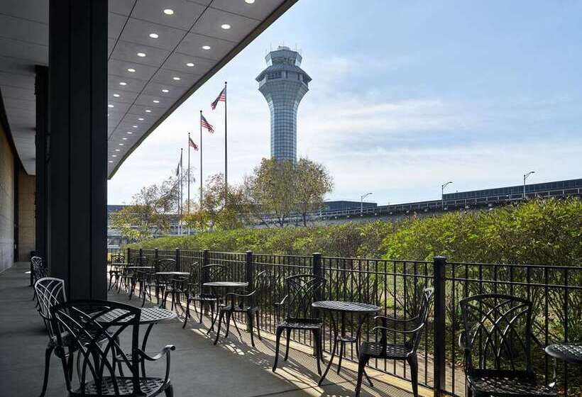 فندق Hilton Chicago O'Hare Airport