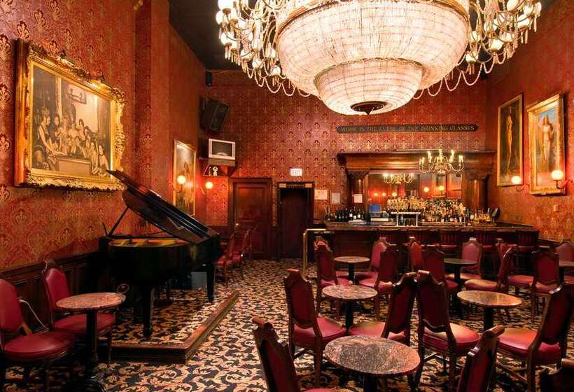 فندق Hilton Chicago O'Hare Airport