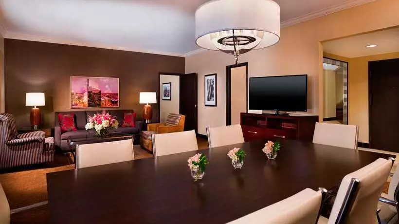 酒店 Hilton Minneapolis