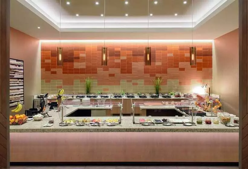 酒店 Hilton Minneapolis