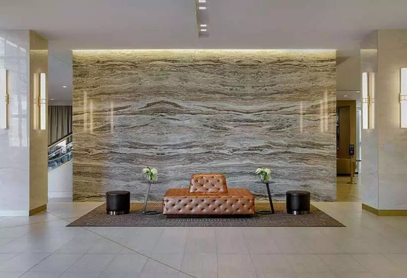 酒店 Hilton Minneapolis