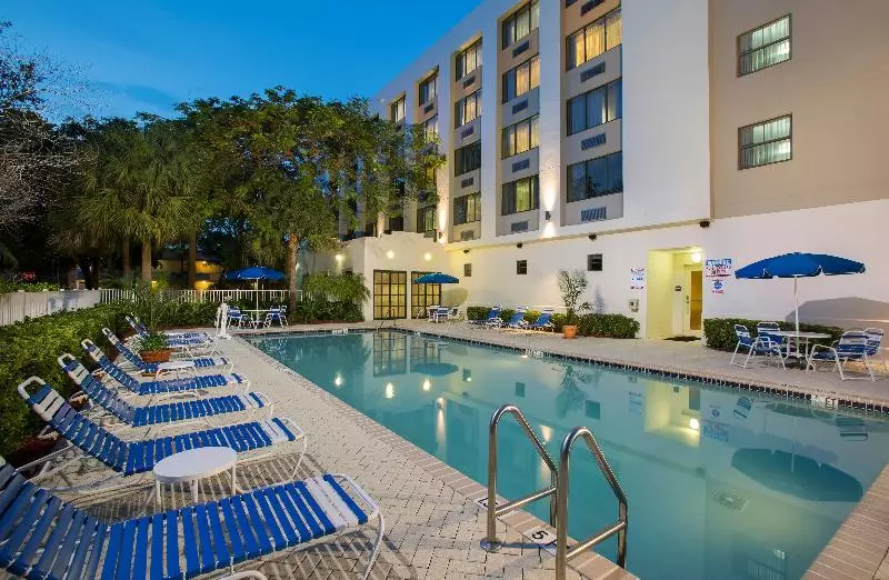 Holiday Inn Express Hotel & Suites Ft. Lauderdale Plantation, An Ihg