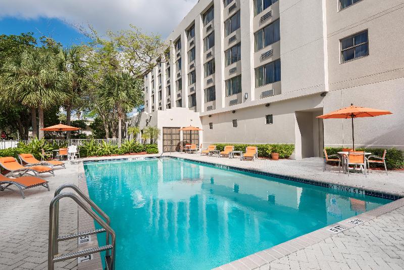Holiday Inn Express Hotel & Suites Ft. Lauderdale Plantation, An Ihg
