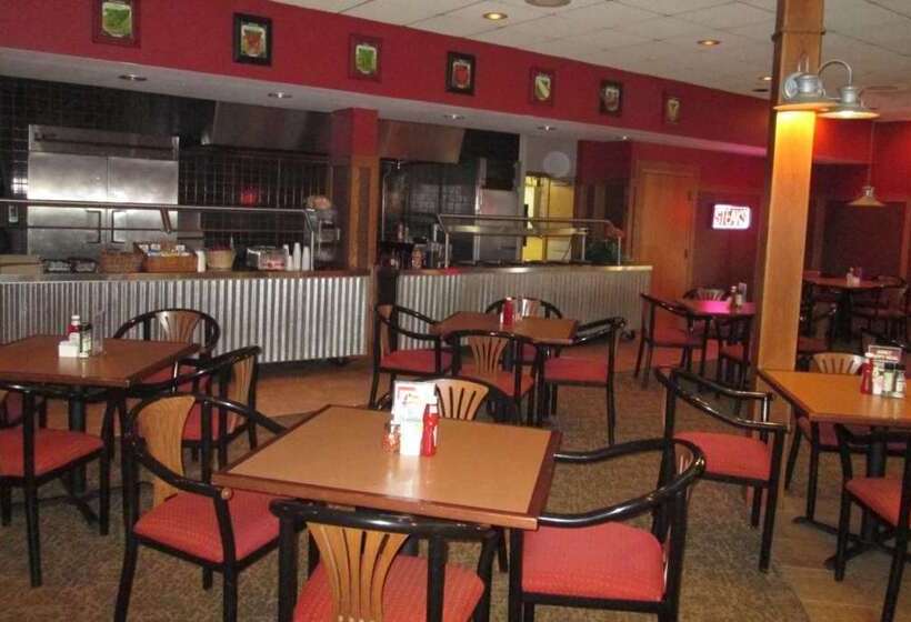 هتل Ramada By Wyndham Alpena