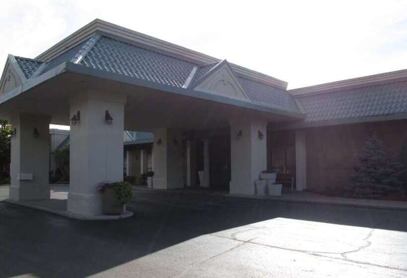 هتل Ramada By Wyndham Alpena