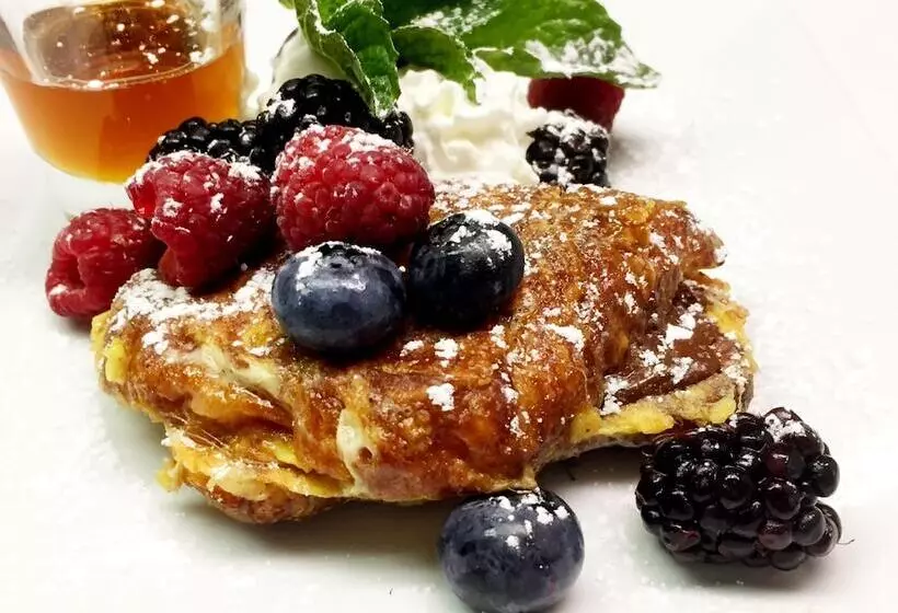 فندق The Hedges Inn