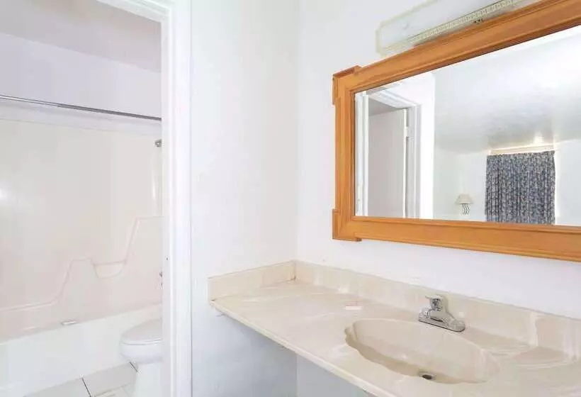 Мотель Knights Inn Wendover