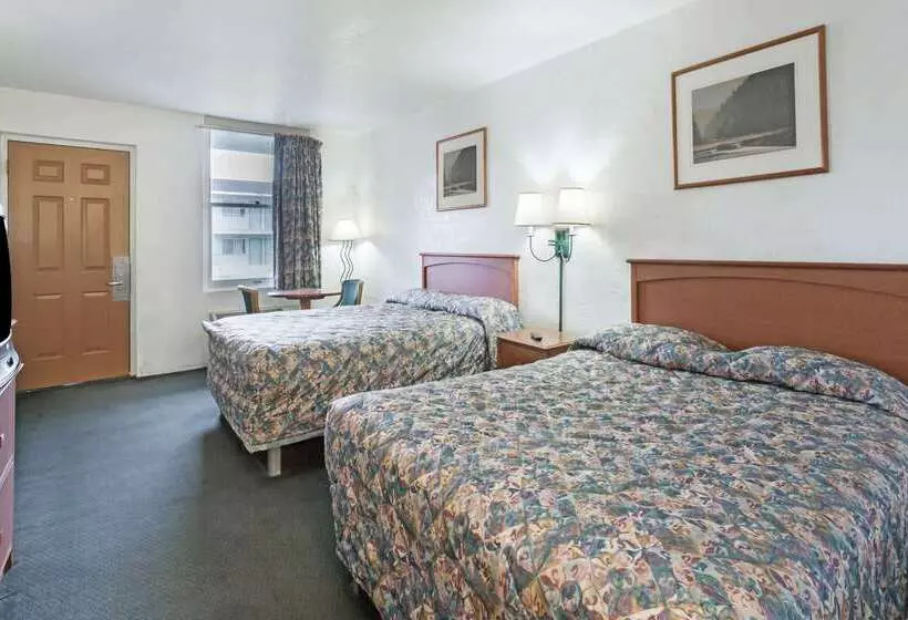 Мотель Knights Inn Wendover