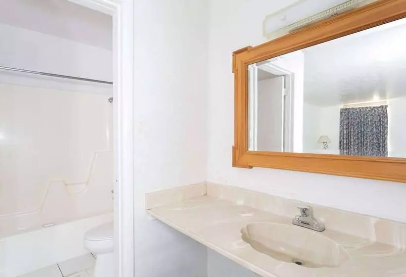 Мотель Knights Inn Wendover