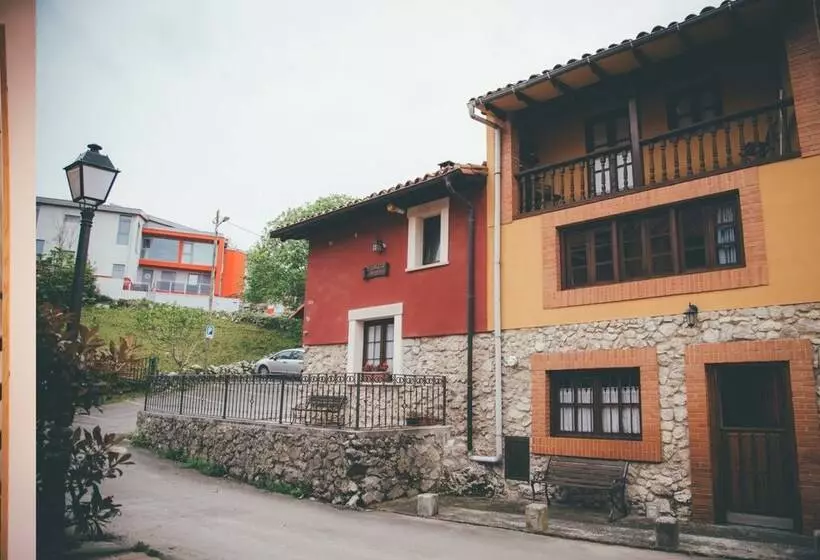 La Guaxa, Casina A 900 M De La Playa De Poo Vv 1371 As