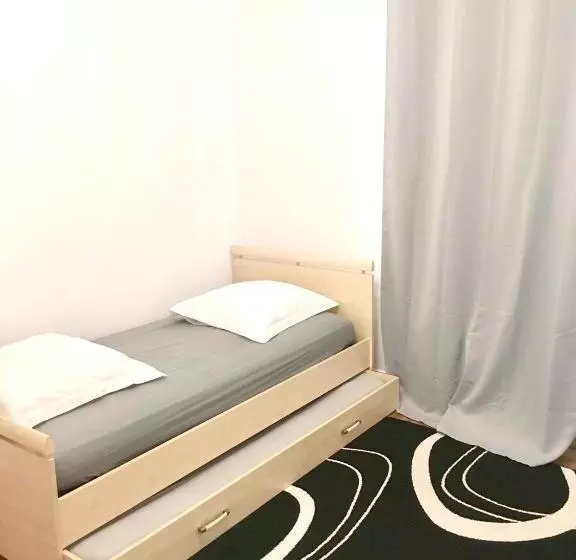 Maison Familiale Spacieuse Pres De Carrouges Avec Jardin