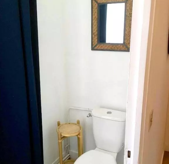 Maison Familiale Spacieuse Pres De Carrouges Avec Jardin