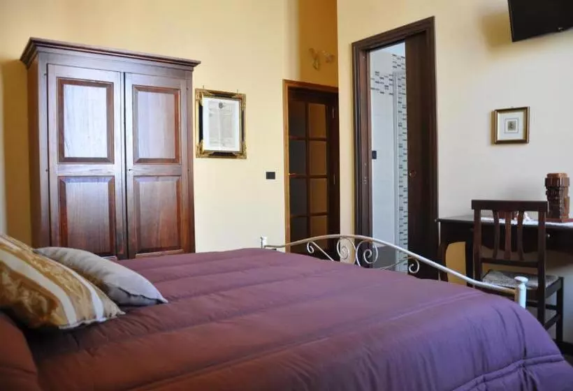 پانسیون Villa Del Poeta