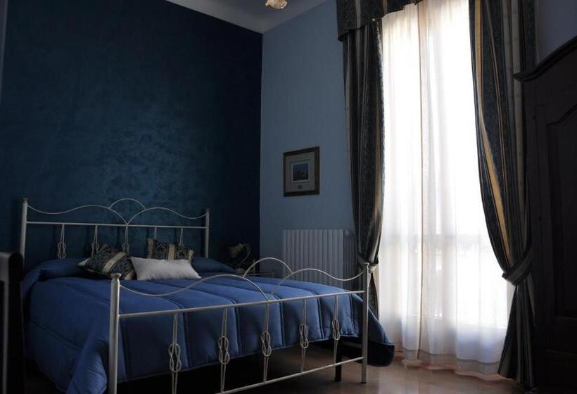 펜션 Villa Del Poeta