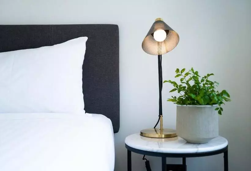 Youngtown Executive Apartments   2br Included, Free Parking & Wifi, Sofa Bed & Cot Fee Applies