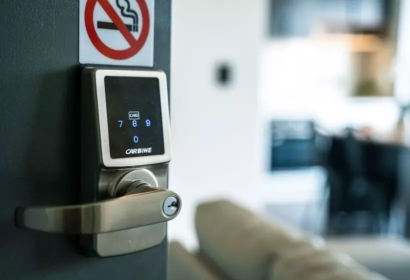 Youngtown Executive Apartments   2br Included, Free Parking & Wifi, Sofa Bed & Cot Fee Applies