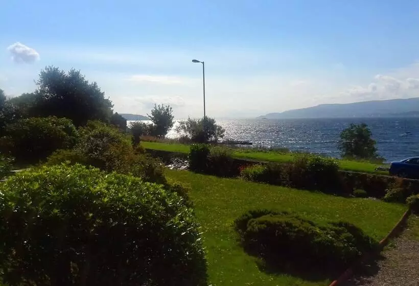 Cragowlet House East