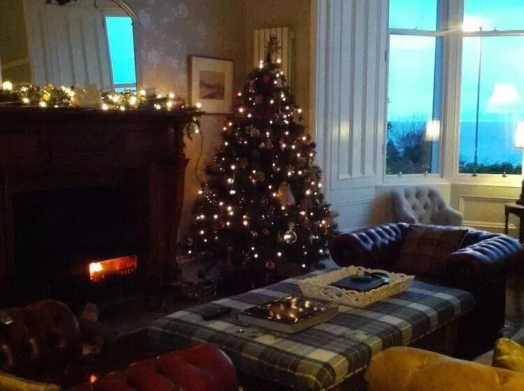 Cragowlet House East