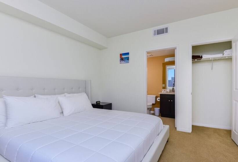 Pelicanstay In Downtown San Diego