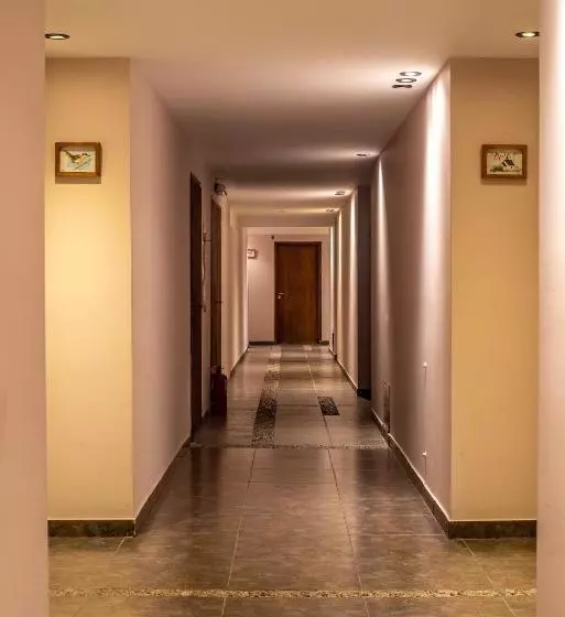 پانسیون Pudu Lodge