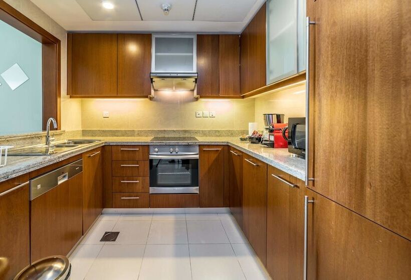 Yanjoon Holiday Homes   Standpoint Tower