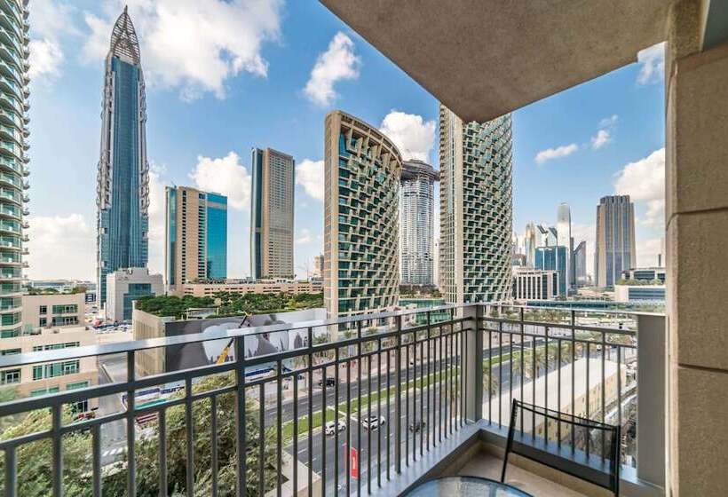 Yanjoon Holiday Homes   Standpoint Tower