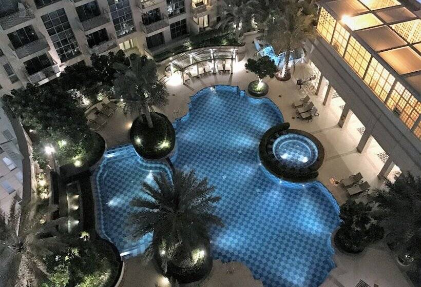 Yanjoon Holiday Homes   Standpoint Tower