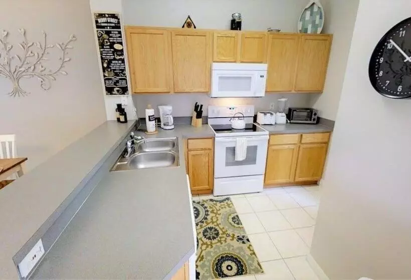 Aco238226 Emerald Island Resort 3 Bed 2.5 Baths Townhome
