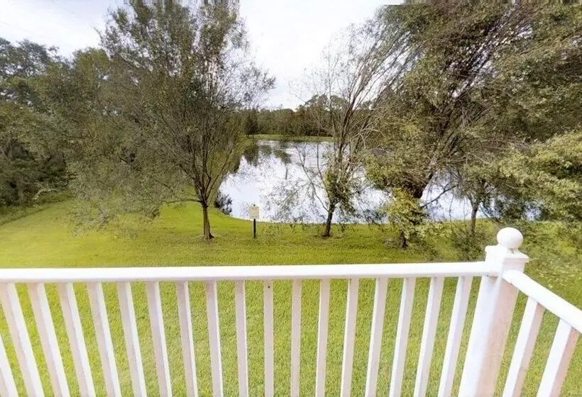 Aco238226 Emerald Island Resort 3 Bed 2.5 Baths Townhome