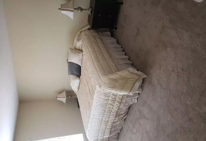 Beautiful Home In Az