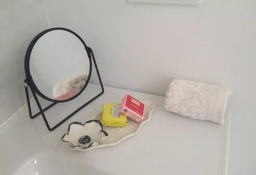 تختخواب و صبحانه La Traversière Chambres D Hôtes