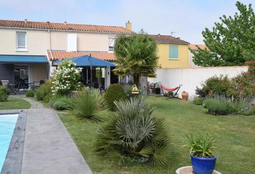 Aamiaismajoitus (B&B) La Villa 13&15