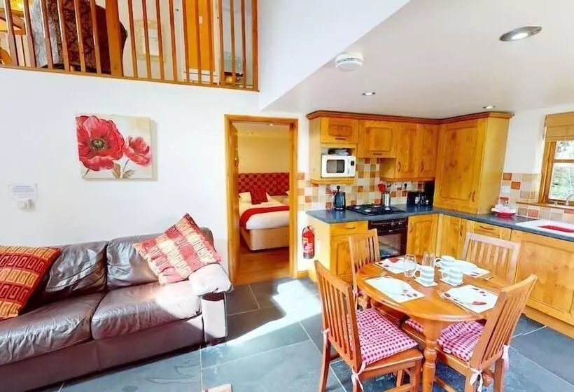Croyde Thatchers Hideaway 2 Bedrooms