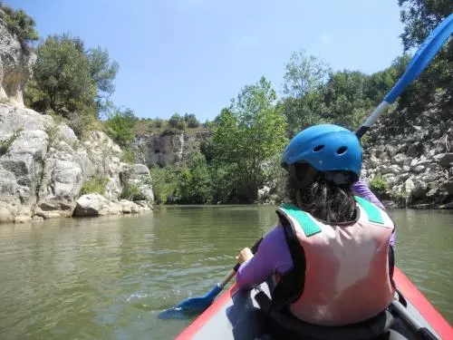Entre L église Et La Place