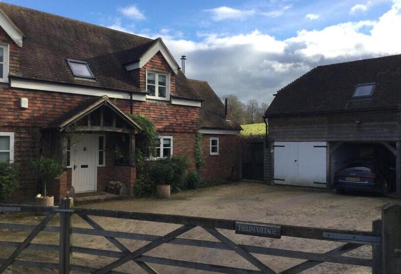 Field Cottage B&b