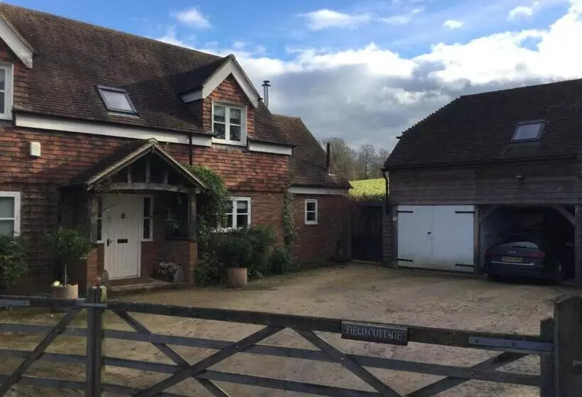Field Cottage B&b