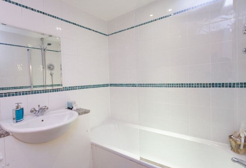 Live In Leeds Millenium Square Apartment