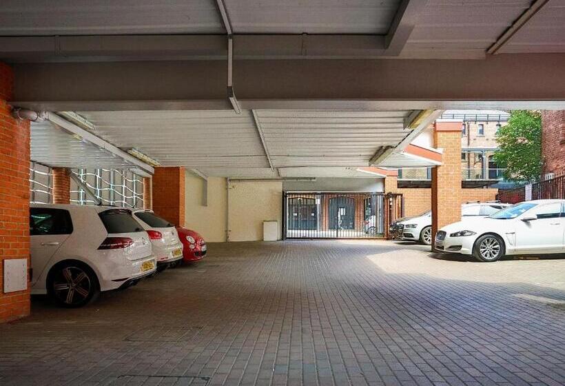 Live In Leeds Millenium Square Apartment