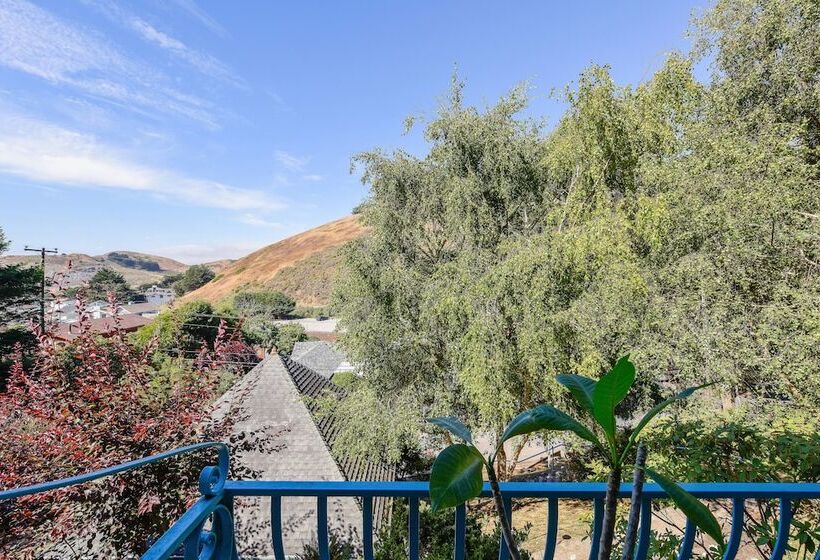 Marbella Lane Tuscan Villa With Hot Tub