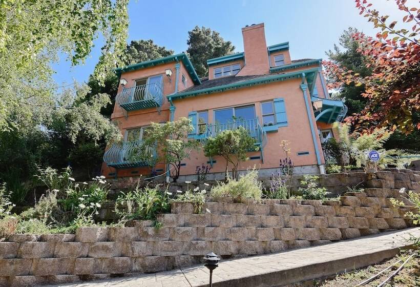 Marbella Lane Tuscan Villa With Hot Tub