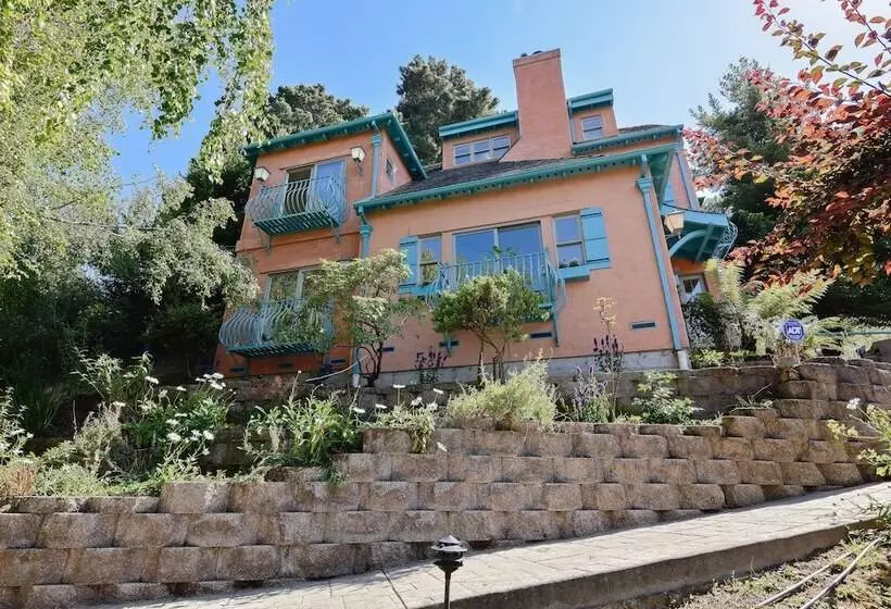 Marbella Lane Tuscan Villa With Hot Tub