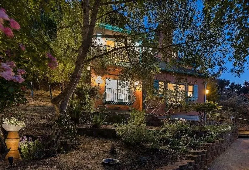 Marbella Lane Tuscan Villa With Hot Tub