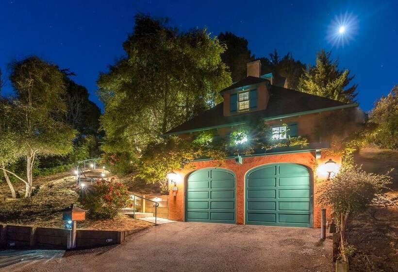 Marbella Lane Tuscan Villa With Hot Tub