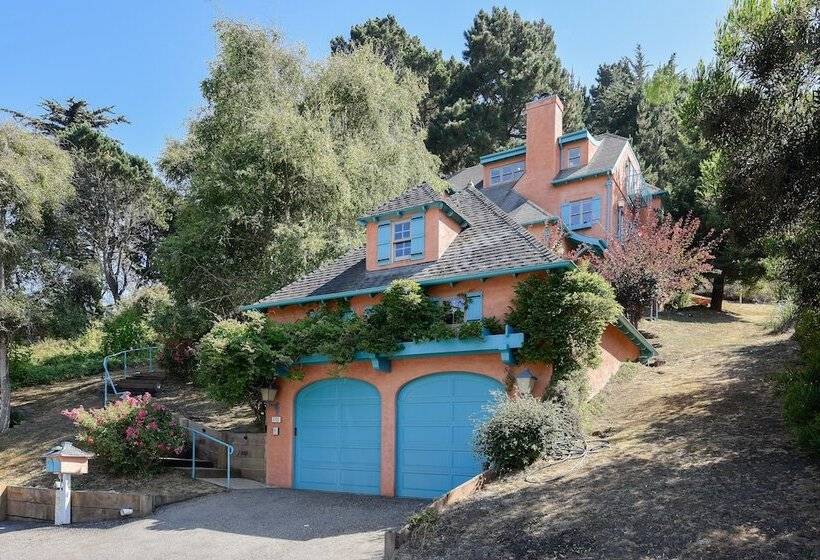 Marbella Lane Tuscan Villa With Hot Tub