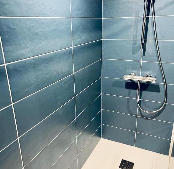 پانسیون Aux Tourelles 1888   Tres Proche Lyon