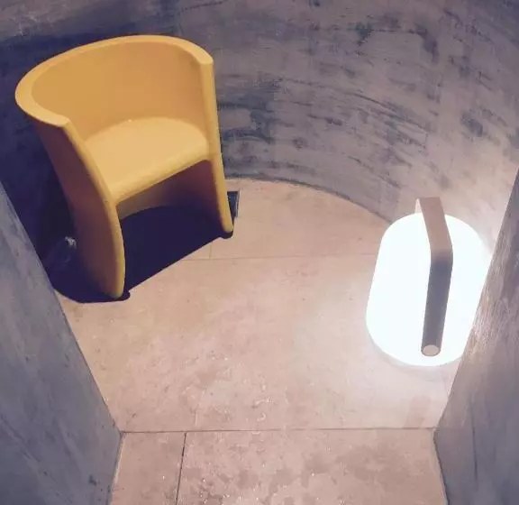 ペンション Aux Tourelles 1888   Tres Proche Lyon