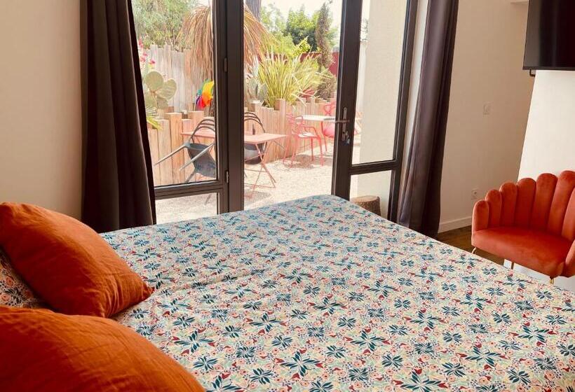 پانسیون Aux Tourelles 1888   Tres Proche Lyon