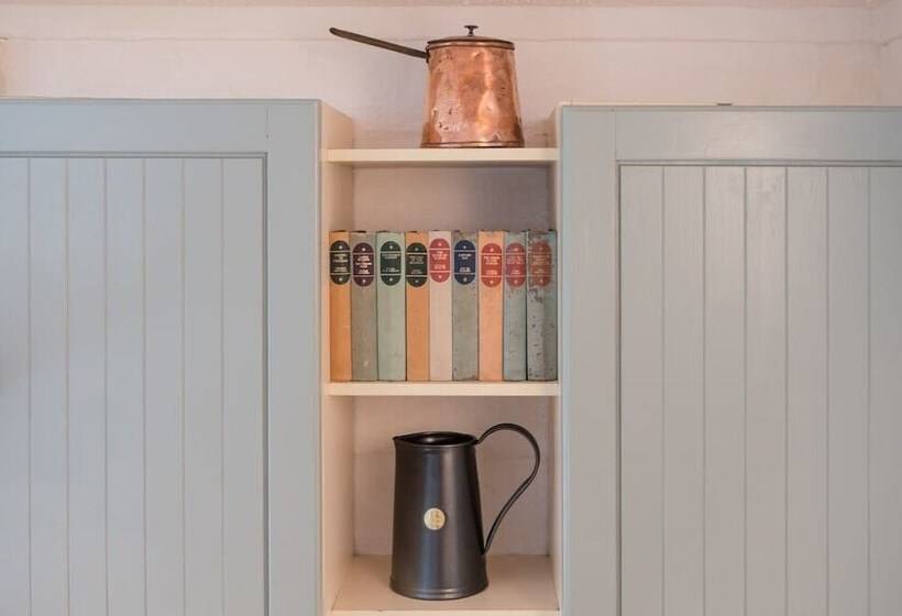 The Artist S Cottage Near St. Ives